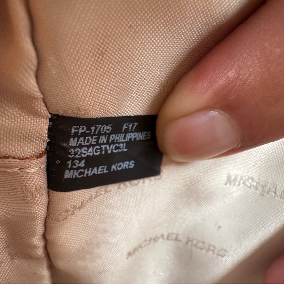 Michael Kors Crossbody Leather Bag - Picture 10 of 11